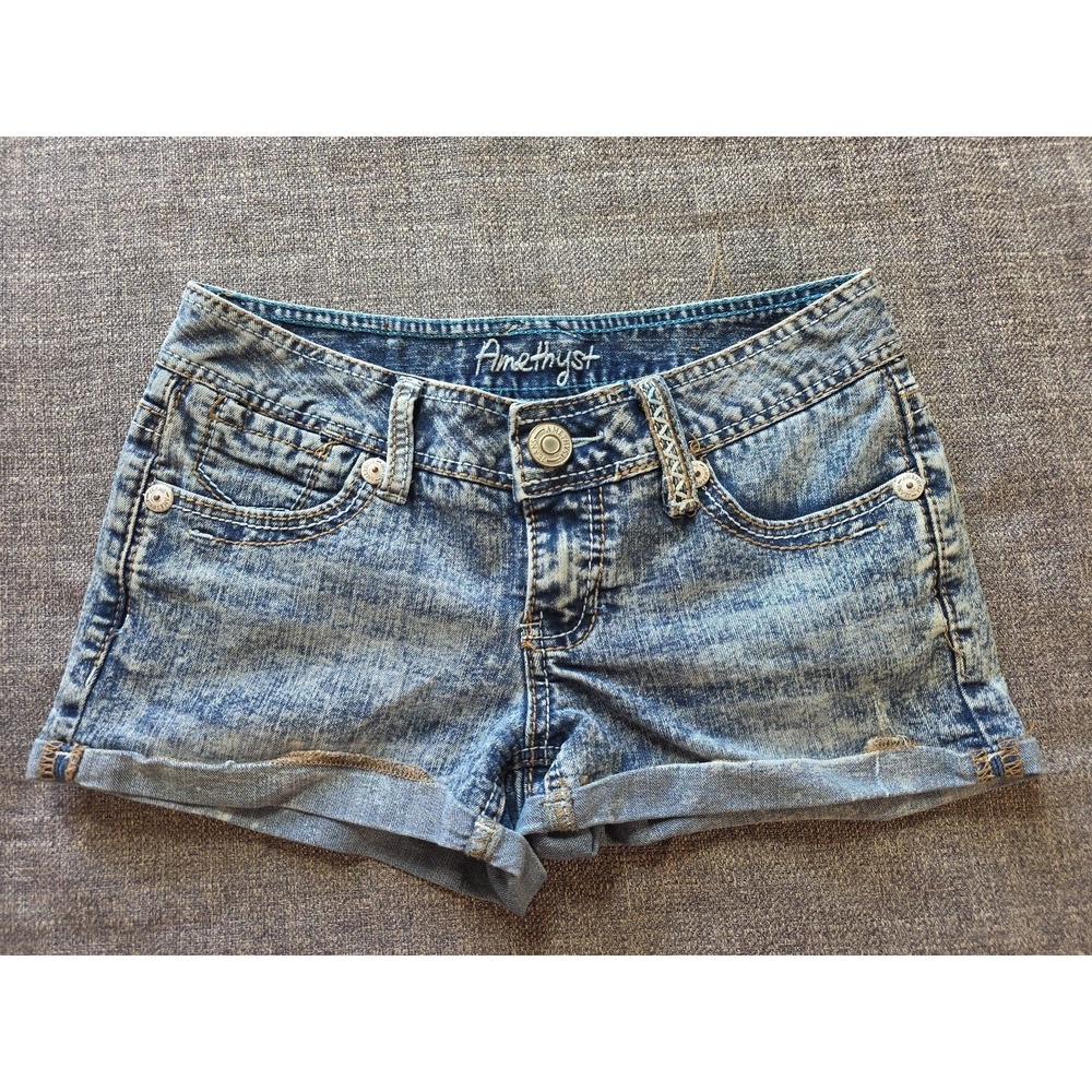 Amethyst Womens‎ Size 3 Shorts Stone Wash Cuffed Embroidered